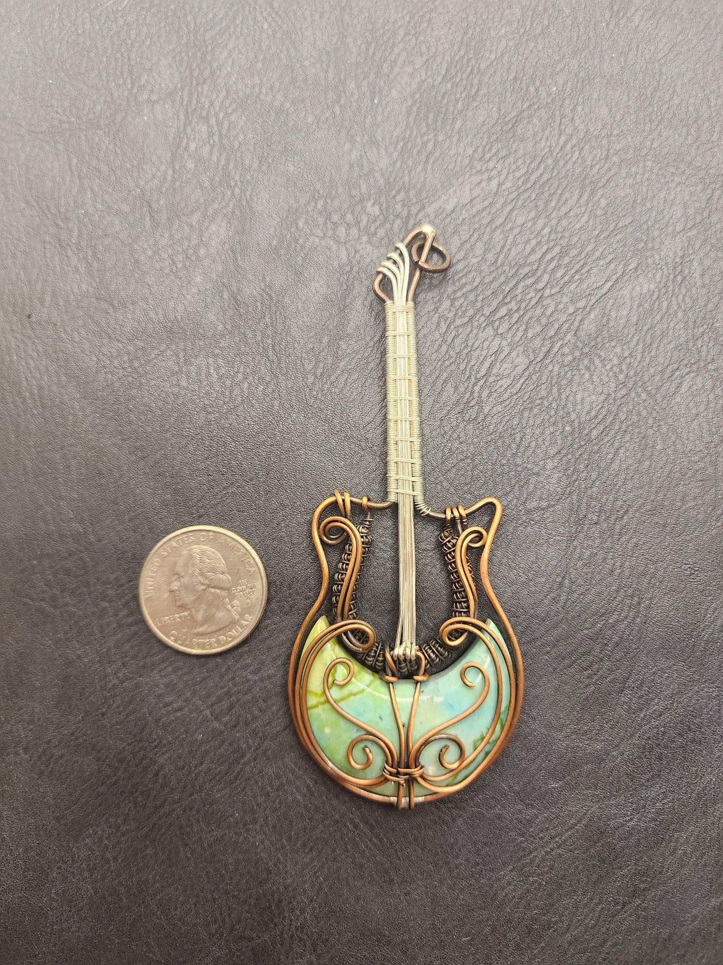 Wire Wrapped guitar with dyed stone - Beaunique Boutique